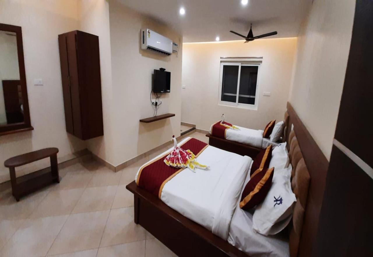 Kalki Residency Hotell Pondicherry Exteriör bild